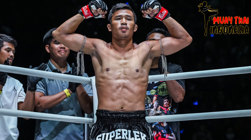 Muay Thai Indonesia Kisah Superlek Kiatmoo9 yang Mengguncang ONE Championship